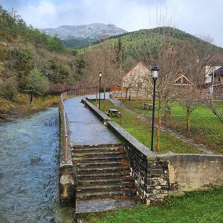 منزل ريفي Casa Tadeguaz *